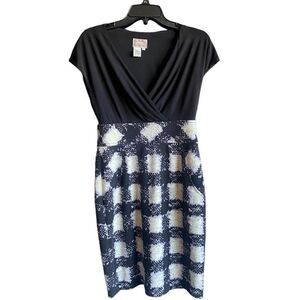 NWOT Donna Morgan Surplice Neck High Waisted Dress. Size 4.